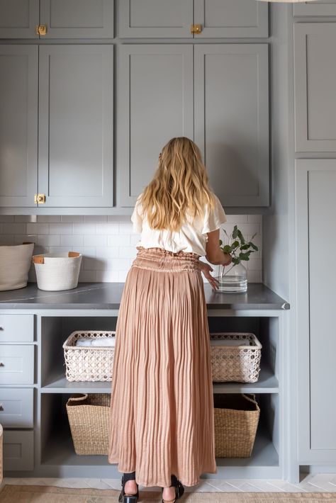 Laundry Room Addition, Laundry/mudroom Ideas, Pink Laundry Rooms, Laundry Room Paint, Sharing A Room, Laundry Room Colors, Custom Laundry Room, Blue Laundry Rooms, Vintage Laundry Room