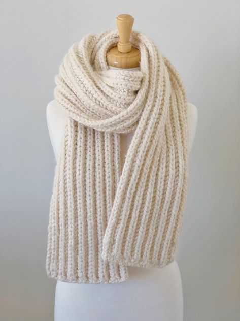 Quick Chunky Scarf - Palmeri Arts & Crafts Knitting Chunky Scarf, Thick Crochet Scarf Pattern Free, Wool Ease Thick And Quick Crochet Scarf, Crochet Projects Scarf, How To Knit Scarf, Chunky Knit Projects, Scarf Diy Ideas, Chunky Knit Scarf Pattern Free, How To Knit A Scarf