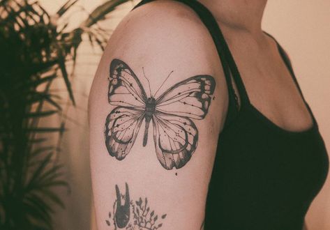 Morpho Butterfly Tattoo, Arm Butterfly Tattoo, Upper Arm Tattoo, Love Butterfly, Pink Tattoo, Butterfly Love, Upper Arm Tattoos, Moth Tattoo, Morpho Butterfly