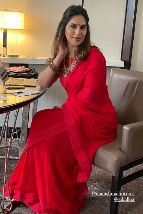 upasana konidela in a red saree by manish malhotra for an event Upasana Konidela, Upasana Kamineni, Red Georgette Saree, Red Saree Wedding, Red Saree Blouse, Red Sarees, Manish Malhotra Saree, Kerala Saree Blouse Designs, Saree Red