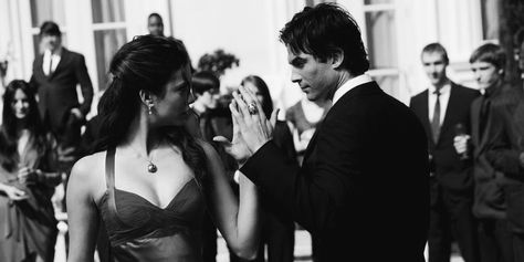 Damon Y Elena, Damon And Elena, Elena Damon, Ian And Nina, Best Tv Couples, Spiderman Art Sketch, Black And White Photo Wall, Black And White Movie, Founders Day