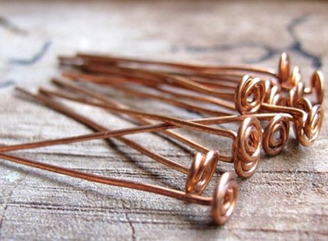 15 Incredible Jewelry Headpin Designs | Craft Minute Copper Eye, Metal Jewelry Making, Wire Wrapped Stone Jewelry, Wire Wrap Jewelry Designs, Wire Wrapped Jewelry Diy, Wire Jewelry Tutorial, Wire Jewelry Designs, Diy Jewelry Findings, Diy Wire Jewelry