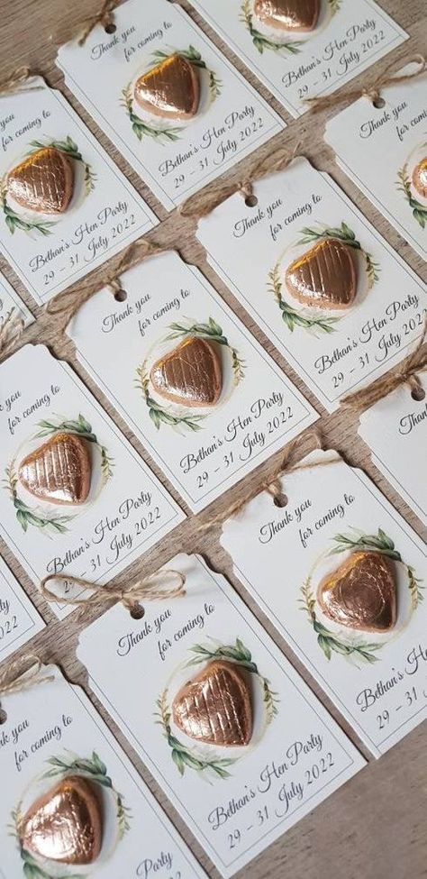 Personalized Chocolate Wedding Favors, Simple Wedding Favors, Sweet Wedding Favors, Heart Wedding Favors, Personalised Chocolate, Favours Wedding, Chocolate Wedding, Chocolate Wedding Favors, Wedding Chocolate