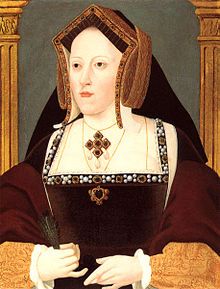 The Early Tudor white band unimportant mystery or the key to Tudor gown construction? | Hathaways of Haworth Katherine Of Aragon, Uk Stamps, Tudor Fashion, Elizabethan Era, Tudor Dynasty, History Queen, English Vintage, Going Postal, Catherine Of Aragon