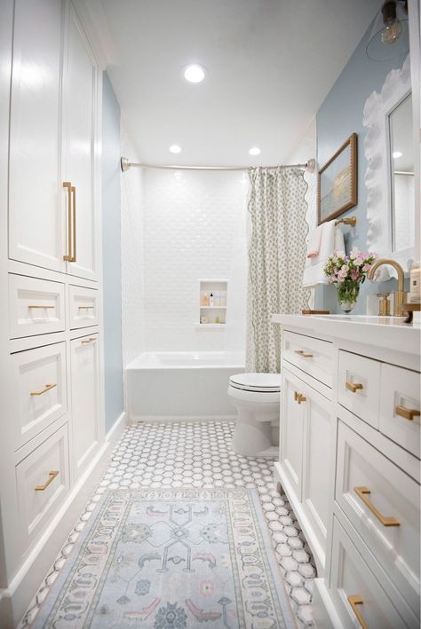 Bathroom With Blue Bathtub, White Gold Blue Bathroom, Bathroom Remodel With Bathtub, Gold And Blue Bathroom, Blue Accent Bathroom, Blue And Gold Bathroom, Dreamy Bathrooms, Tiles Hexagon, Bathroom Wallpaper Ideas