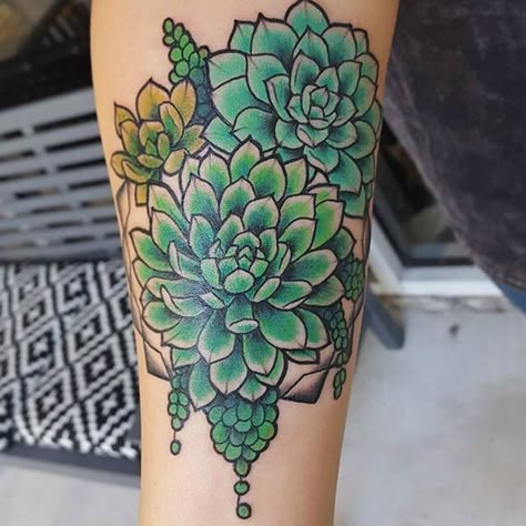 10+ Awesome Succulent Tattoo Ideas For People Who Are Crazy About Succulents Tattoo Succulent, Succulent Tattoo Ideas, Succulent Tattoo, Cactus Tattoo, Plant Tattoo, Flower Tattoo Designs, Nature Tattoos, March 19, Trendy Tattoos