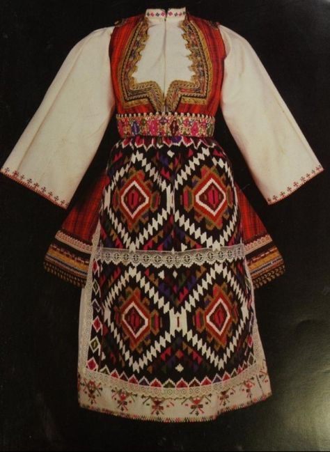 Traditional Macedonian Clothing, Macedonia National Costume, Traditional Bulgarian Clothing, Macedonian Traditional Clothing, Bulgarian Clothing, Cultural Fashion, North Macedonia, Performance Outfits, Folk Clothing