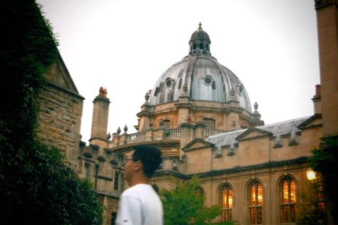 Brasenose College Oxford, Dark Academia Library Aesthetic, Academia Library Aesthetic, Oxford Aesthetic, Academia Library, Dark Academia Library, Uni Vibes, Uni Aesthetic, South Of Heaven