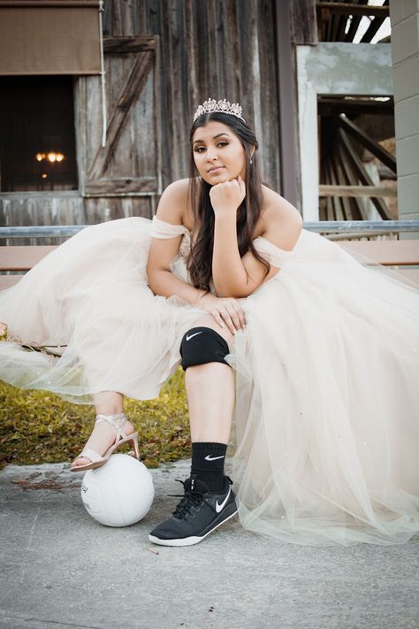 Volleyball Quinceanera Pictures, Soccer Quinceanera Ideas, Softball Quinceanera Pictures, Quince Soccer Pictures, Quince Pictures With Court, Soccer Quinceanera Pictures, Quinceñera Picture Ideas, Quinceanera Picture Ideas With Court, Quince Picture Ideas Photography