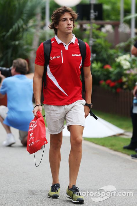 Roberto Merhi:"Hopefully, they'll still give me my per-diem for this weekend!" Roberto Mancini Style, Roberto Merhi, Sergi Roberto, Formula 1, Singapore, Motorsport, Sports Jersey, Photography