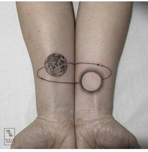 Cosmic Partner Tattoos, Moon Sun Tattoo, Matching Best Friend Tattoos, Cute Couple Tattoos, Tattoos Infinity, Couple Tattoos Unique, Planet Tattoos, Couples Tattoo Designs, Tattoos Geometric