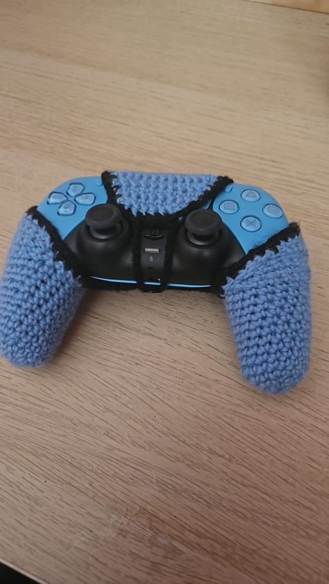 Ps5 crochet cover Crochet Controller Cover, Playstation Crochet, Grandma Chic, Crochet Game, Crochet Cover, Playstation 5, Game Controller, Crochet Amigurumi, Playstation