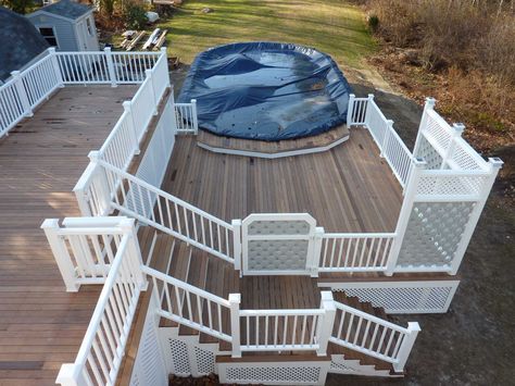 pool deck attached to house Design Per Patio, Pool Deck Plans, Multi Level Deck, Swimming Pool Decks, Deck Pictures, Pool Steps, Above Ground Pool Landscaping, Above Ground Pool Decks, Ground Pools