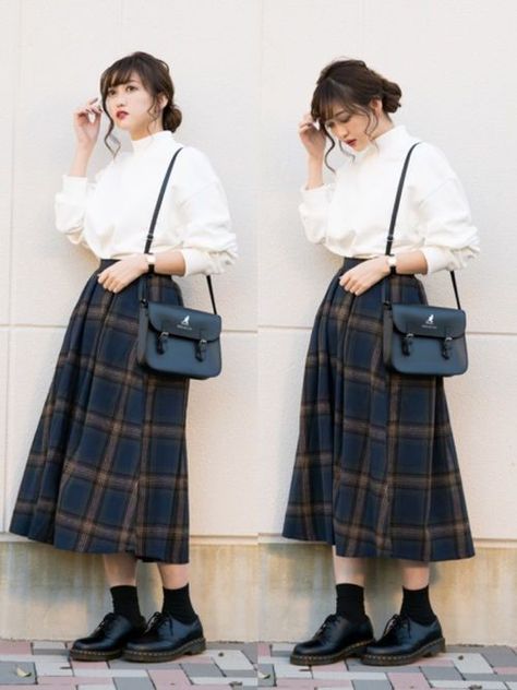 Rok Outfit, Preteen Clothing, Neue Outfits, Tokyo Fashion, Tween Outfits, Mode Inspo, 가을 패션, Japan Fashion, Korean Street Fashion