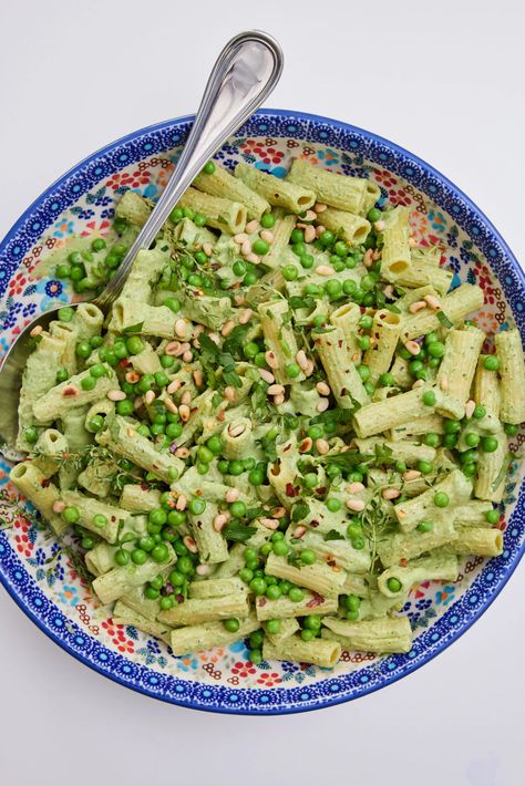 Lemony Ricotta & Pea Pasta - Lemon Stripes Lemon Pasta Salads, Pasta Lemon, Spring Pasta Recipes, Pea Pasta, Springtime Recipes, Spring Pasta, Ricotta Recipes, Ricotta Pasta, Lemon Pasta