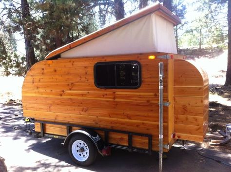 Teardrop Trailer Interior, Truckbed Camper, Homemade Camper, Diy Camper Trailer, Tiny Trailers, Micro Camper, Tiny Camper, Trailer Interior, Build A Camper