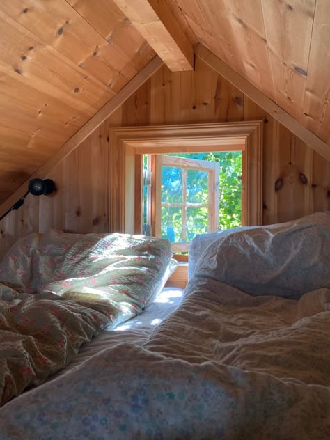 Attic Bedroom, Dream Room Inspiration, House Room, Dream Rooms, My Dream House, Dream House Decor, Casas De Ensueño, Dream Home Design, Tiny Home