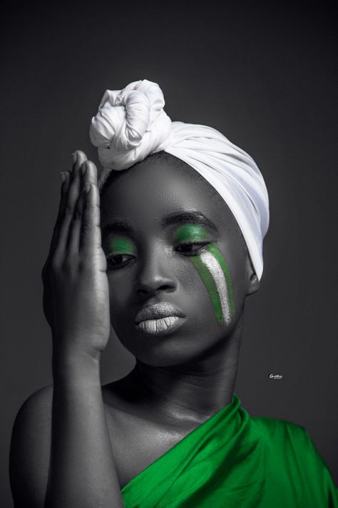 Nigerian Independence Day Outfit, Nigerian Independence Day Photoshoot, Independence Photoshoot Ideas, Nigerian Independence Day Flyer Design, Nigerian Photoshoot Ideas, Nigerian Independence Day Design, Independence Day Photoshoot Ideas, Nigerian Models, Americanah Book