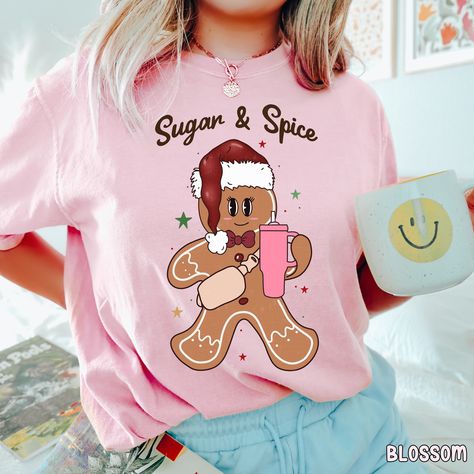 Gingerbread Outfit, Christmas Cookie Shirt, Gingerbread Shirt, All Things Gingerbread, Red Santa Hat, Trendy Belts, Cookie Shirt, Pink Water Bottle, Pink Water