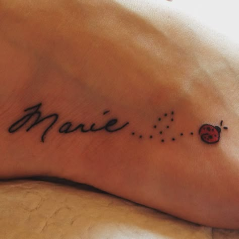 Tattoo: Grandmother's name, in her own handwriting. And a ladybug because I know she's looking out for me. Ladybug Tattoo With Name, Ladybug Tatoos, Ladybug Tat, Pictures Of Ladybug, Ks Tattoo, Harper Tattoo, Cool Meaningful Tattoos, Ladybug Tattoos, Grandma Tattoos