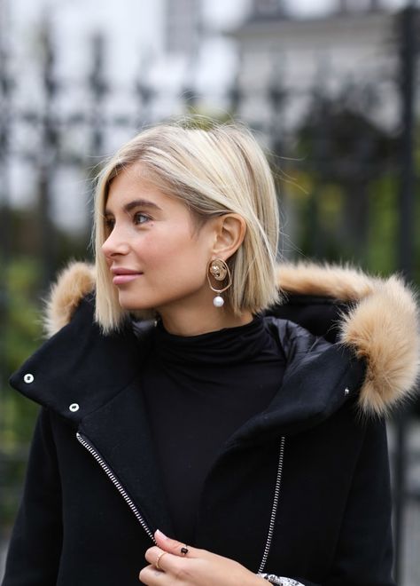 Haircut Ideas 2019 | POPSUGAR Beauty The Lob, Platinum Blonde Hair, Brown Blonde Hair, Short Blonde, Short Blonde Hair, Hair Envy, Great Hair, Hair Dos, Bobs Haircuts