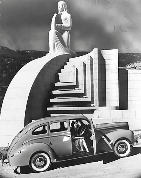 Muse Of Music, Hollywood Bowl, Streamline Moderne, The Hollywood Bowl, California History, Art Deco Buildings, Alexander Calder, Deco Retro, Vintage Los Angeles