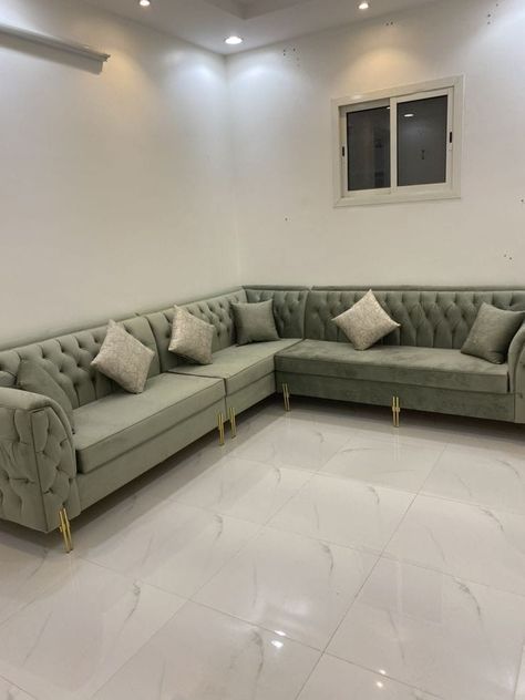 Baddie Room Ideas Aesthetic, House Room Design, Baddie Room Ideas, Latest Sofa Set Designs, Home Lounge Room Bar, Set Design Ideas, Sofa Design Living Rooms, Sofa Set Design, Baddie Room