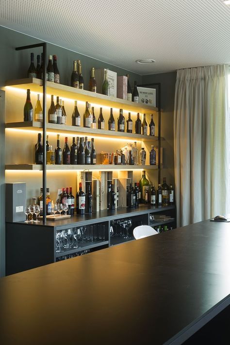 #homebar #happyhour #barideas #cocktails #mixology #homeentertaining #drinkrecipe #barcart #diybar #homehappyhour Bar Wall Design, Back Bar Shelving, Back Bar Design, Barra Bar, Home Bar Counter, Home Bar Ideas, Bar Counter Design, Home Bar Cabinet, Home Bar Rooms