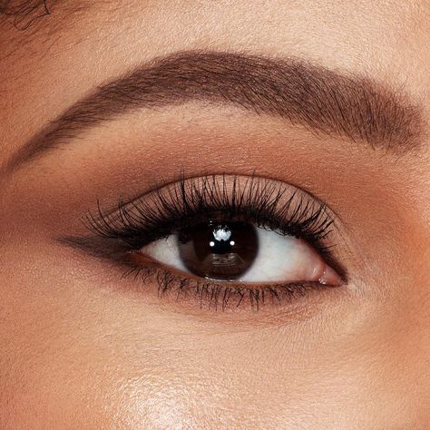 Charlotte Tilbury Brow Cheat Refillable Hair-Like Eyebrow Pencil: A refillable micro-precision pencil that mimics the micro-effect of real-life tiny hairs. Tweezing Eyebrows, Brow Tutorial, Fill In Brows, Full Brows, Brown Eyeliner, Threading Eyebrows, Brow Lift, Natural Brows, Brow Definer