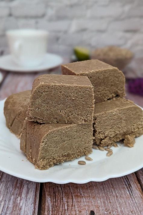 This sunflower seeds halva practically melts in your mouth. With the easy recipe you can make Russian halva at home. Slavic Cuisine, Sunflower Seed Recipes, Halva Recipe, Sunflower Seed, Favorite Candy, Melt In Your Mouth, Sunflower Seeds, Gluten Free Vegetarian, Easy Recipe