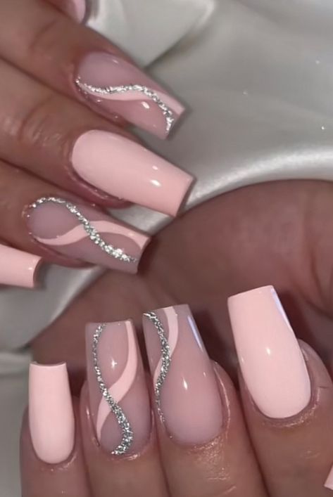 September Birthday Nail Ideas, Business Casual Nails Classy, Nails For College, Fake Nails Designs, Gel Nail Art Designs, Fancy Nails Designs, Simple Gel Nails, Pretty Nail Art Designs, French Acrylic Nails