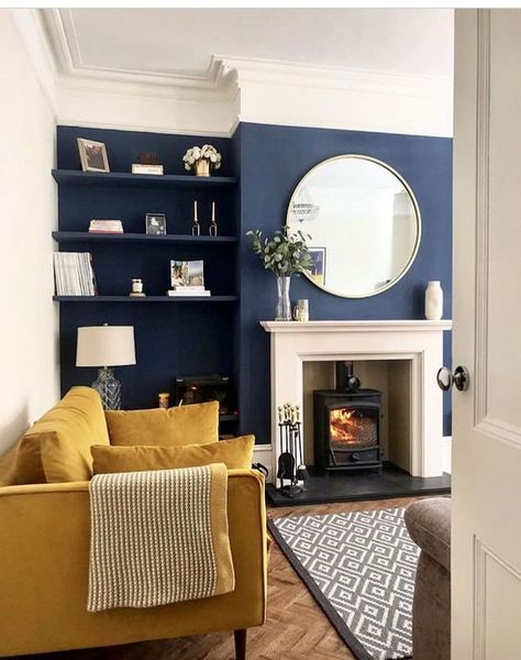 6 Ways To Add Navy Blue To Your Decor! Townhouse Decorating, Navy Living Rooms, Furnitur Ruang Keluarga, Popular Living Room, Victorian Terrace House, Victorian Living Room, Interior Design Minimalist, Blue Living Room Decor, Cosy Living