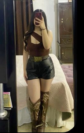 Outfits With Dan Post Boots, Jaripeo Outfits Shorts, Summer Jaripeo Outfits, Latina Concert Outfit, Western Outfits Mexican, Baile Outfits Dresses, Jaripeo Outfits Summer, Brown Western Outfit, Mexico Outfit Ideas Rancho