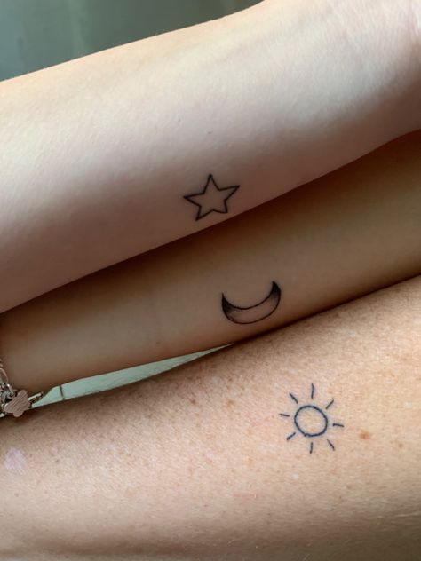 Sun Star And Moon Tattoo Matching, Sun Moon Star Trio Tattoo, Star Sun Moon Matching Tattoos, Moon Star Sun Tattoo Best Friends, Sun Moon Star Finger Tattoo, 3 Best Friend Tattoos Sun Moon Star, Moon Sun And Stars Tattoo Matching, Trio Henna Tattoos, Star Moon Sun Tattoo Friends