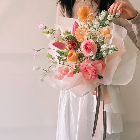 Flowers Korean Aesthetic, Pink Tulips Arrangement, Graduation Flowers Bouquet, Orchids Bouquet, Flowers Korean, Graduation Flower Bouquet, Flower Boquet, Graduation Flowers, Pastel Bouquet