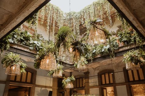 Bold Mexico City Wedding at Unique Venue Proyecto Público Prim | Junebug Weddings Wedding Venues In Mexico City, Mexico City Wedding Ideas, Mexico City Wedding Venues, Mexico Wedding Inspiration, Tulum Wedding Venue Mexico, Wedding Venue Mexico, Mexico Wedding Venues, Oaxaca Wedding, Mexico City Wedding