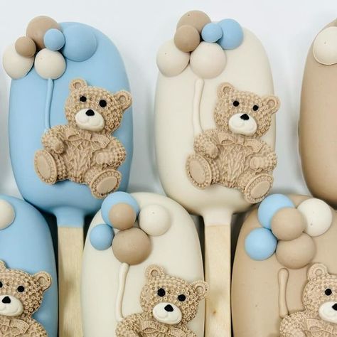 Belinda Gonzalez - GG’S Sweets on Instagram: "Teddy bear cakesicles for a beautiful baby shower 🧸 The sweetest treat for a dessert table 🤎  . . . . #ggssweetss #cakesicles #cakesiclesofinstagram #teddybear #teddybeartheme #teddybearcakesicles" Teddy Bear Baby Shower Theme Treats, Bear Cakesicles, Teddy Bear Candy Bar, Baby Shower Treats Boy, Teddy Bear Dessert Table, Bear Treats, Cake Cones, Gender Reveal Candy, Bee Baby Shower Decoration