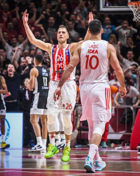 Nemanja Nedovic Wallpaper, Nemanja Nedovic, Stadium Wallpaper, Red Star Belgrade, Crvena Zvezda, Free Throw, Hair Stylist Life, Red Star, Aesthetic Pics