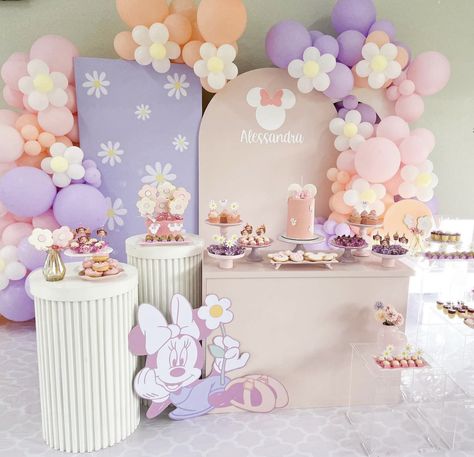 Minnie And Daisy Birthday Party Decor, Daisy And Minnie Birthday Party Ideas, Minnie Daisy Birthday Party, Two Groovy Minnie Mouse Party, Minnie Mouse Pastel Party, Pastel Minnie Mouse Party, Groovy Minnie Mouse Party, Oh Twoodles Girl Birthday, Vintage Minnie Mouse Party