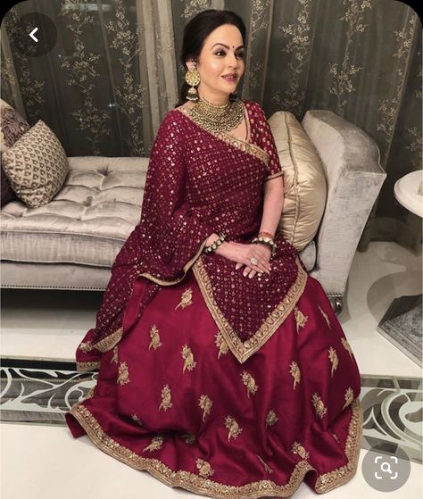 Lehenga Draping, Wedding Choli, Brides Mom Dress, भारतीय दुल्हन संबंधी, Sabyasachi Collection, Radhika Merchant, डिजाइनर कपड़े, Nita Ambani, Sangeet Outfit