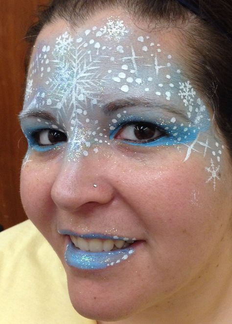 Snow queen ice princess face painting with snowflakes Makeup Looks Full Face, Snow Queen Makeup, Winter Makeup Looks, Princess Face Painting, Fairy Face Paint, Ice Fairy, Fairy Face, Christmas Face Painting, Frozen Face