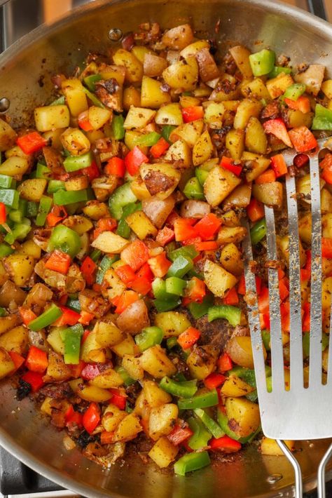 potatoes with onions and peppers Breakfast Potatoes With Peppers And Onions, Potatoes And Jalapenos, Potatoes With Bell Peppers And Onions, Mexican Breakfast Potatoes Recipes, Breakfast Potatoes With Onions, Homestyle Potatoes Breakfast, Red Potato Breakfast Recipes, Red Potatoes Breakfast, Mexican Breakfast Potatoes