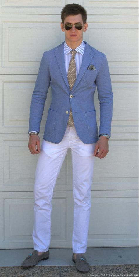 Wedding Guest Outfit Men, Sorrento Wedding, White Pants Men, Jeans Guys, Light Blue Blazer, White Pants Outfit, Suit Combinations, Outfit Verano, Blue Suit Men