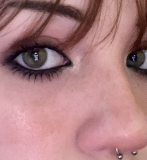 Eyeliner Without Lashes, Simple Black Makeup Looks, Downtown Makeup, Inner Eyeliner, Makeup Hazel Eyes, Emo Eye Makeup, Grunge Puppy Eyeliner, Grunge Eyeshadow, Bottom Eyeliner