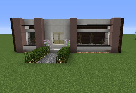 Clothing Store - GrabCraft - Your number one source for MineCraft buildings, blueprints, tips, ideas, floorplans! Minecraft Stores Building Ideas, Clothes Store Minecraft, Minecraft Gift Shop Build, Shop Minecraft Build, Store In Minecraft, Minecraft Clothes Shop, Armor Shop Minecraft, Mincraft Bulds, Minecraft Walmart Building