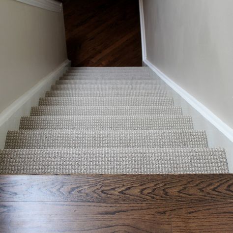 Rec Room Remodel, Stairway Carpet, Basement Stairs Ideas, Carpet Staircase, Upstairs Landing, Traditional Staircase, Hall Carpet, Carpet Ideas, Stair Carpet