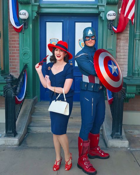 Agent Peggy Carter disneybound Marvel Captain America disneyland dapper day Vintage Disneybound, Peggy Carter Costume, Captain Outfit, Peggy Carter Cosplay, Dapper Disney, Dapper Day Disneyland, Captain America Outfit, Dapper Day Outfits, Disney Dapper Day