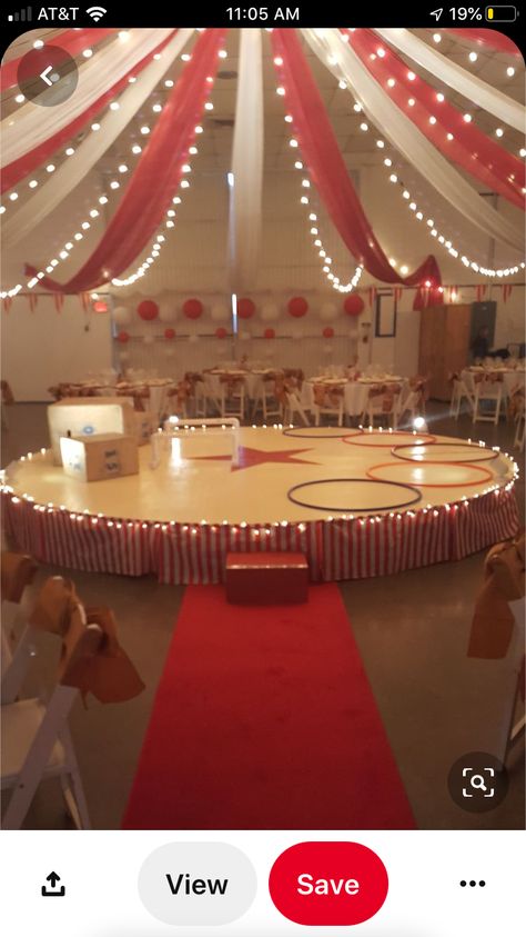 Circus Themed Party Decorations, Birthday Circus Theme Decoration, Circus Party Entrance, Circus School Decorations, Circus Theme Quinceanera, Circus Themed Prom, Vintage Circus Party Decorations, Circus Themed Halloween Decorations, Circus Carnival Party Decoration