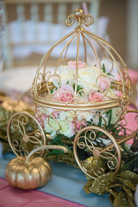 Cinderella Bridal Shower, Pumpkin Table Centerpiece, Fairytale Wedding Decorations, Cinderella's Carriage, Princess First Birthday, Pumpkin Coach, Cinderella Theme, Cinderella Birthday Party, Disney Bridal Showers