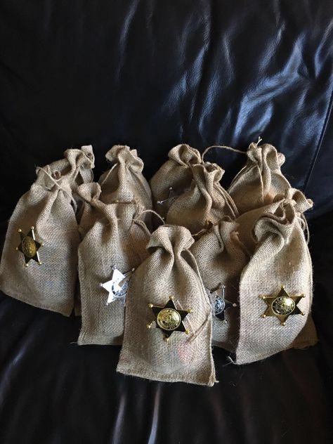 Western goody bags Western Goodie Bags, Adult Western Party, Party Bag Ideas, Birthday Treat Bags, Western Birthday Party, Western Birthday, Western Party, Birthday Treat, Western Parties